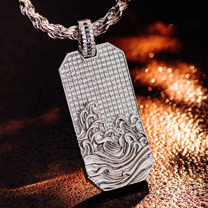Men Necklace – Rugged Wave Design with Textured Background, Ideal for Casual & Streetwear Style