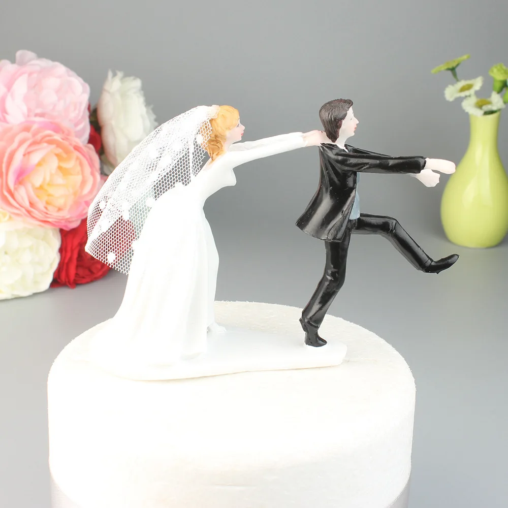 

Hot selling cakes in foreign trade, figurines, resin ornaments, Valentine's Day gifts, runaway groom EKT0107-H