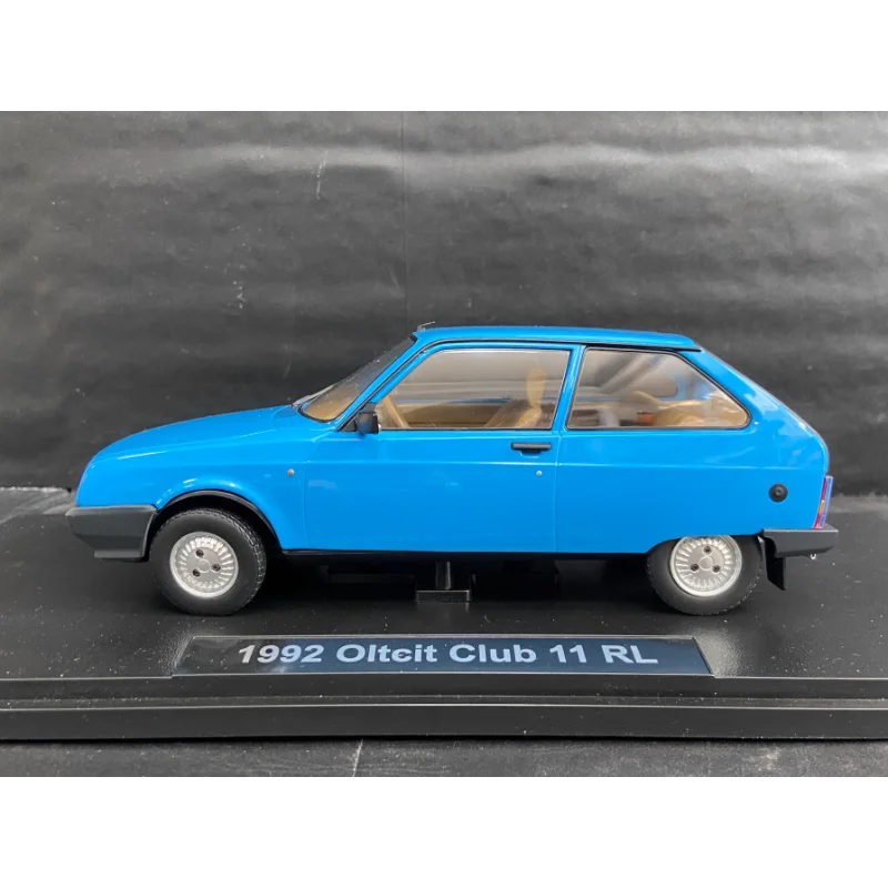 다이캐스트 Triple9 1:18 스케일 시트로엥 Alt 1992 Oltcit Club 11 RL 합금 자동차 모델 Collectible Toy Gift 기념품 디스플레이 장식품