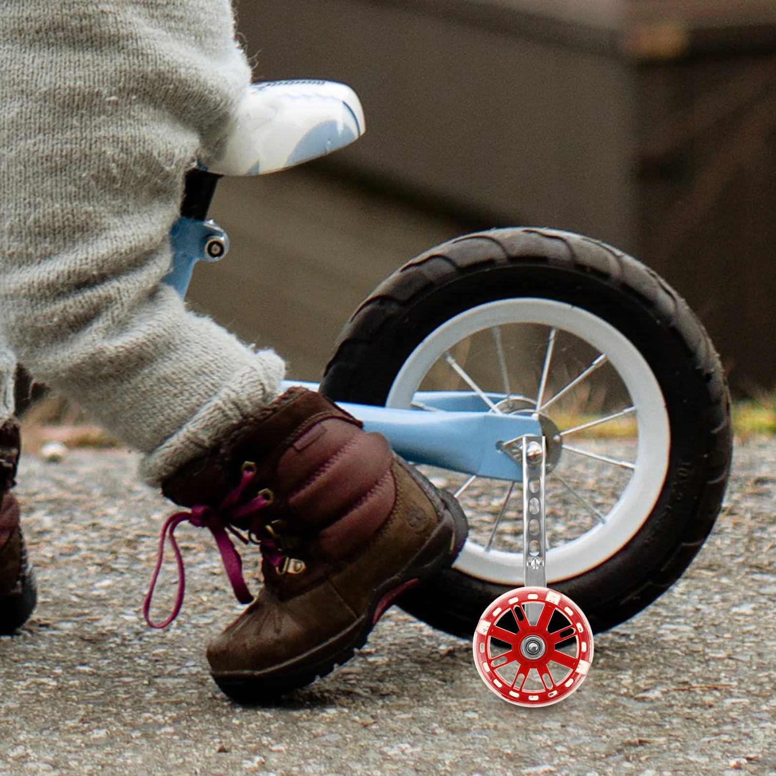 Adjustable Bicycle Training Wheels Stable Support Brackets Flashing Mute Wheel for 12-20inch Bike Stabilisers