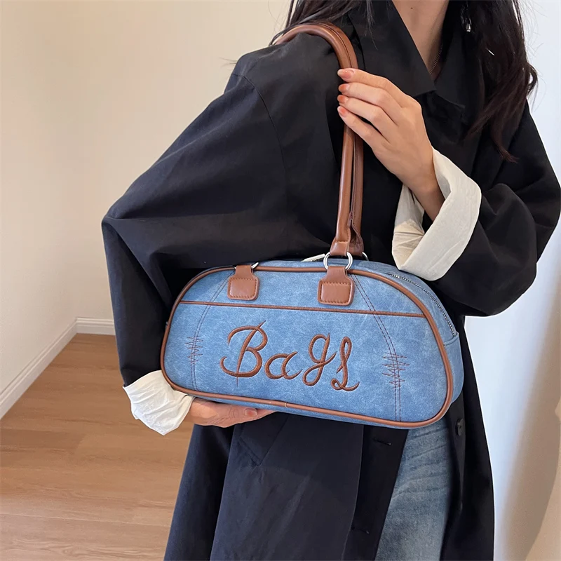 Borsa da Baseball in stile europeo e americano per donna borsa sportiva Casual con ricamo lettera Vintage borsa a tracolla di grande capacità