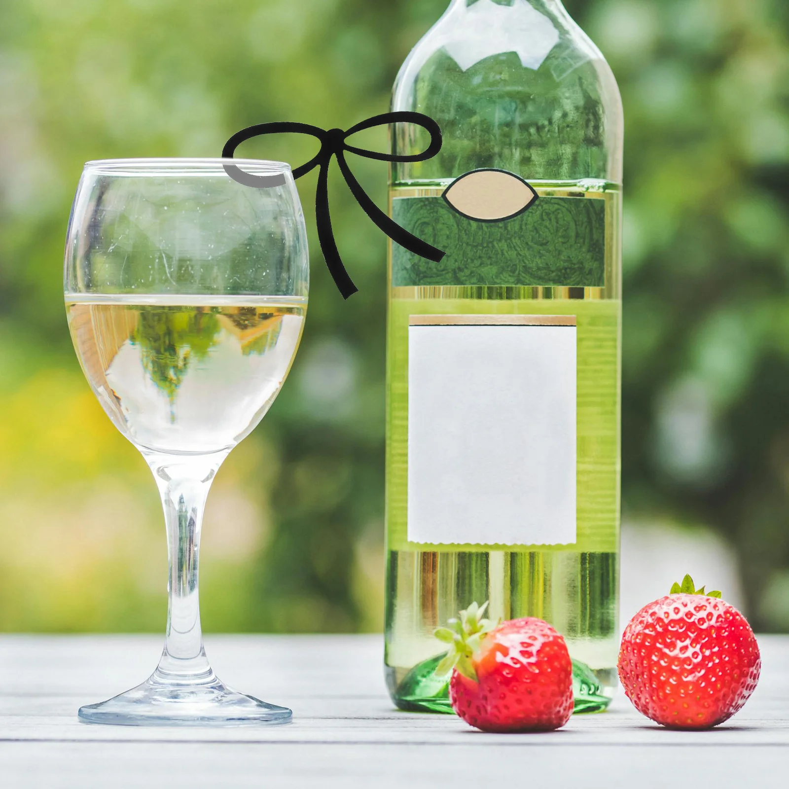 مجموعة علامات زجاجية للنبيذ على شكل فيونكة على شكل فراشة، علامات مشروبات الزفاف الملونة القابلة لإعادة الاستخدام، تحديد تزيين بطاقة مكان الحفلات