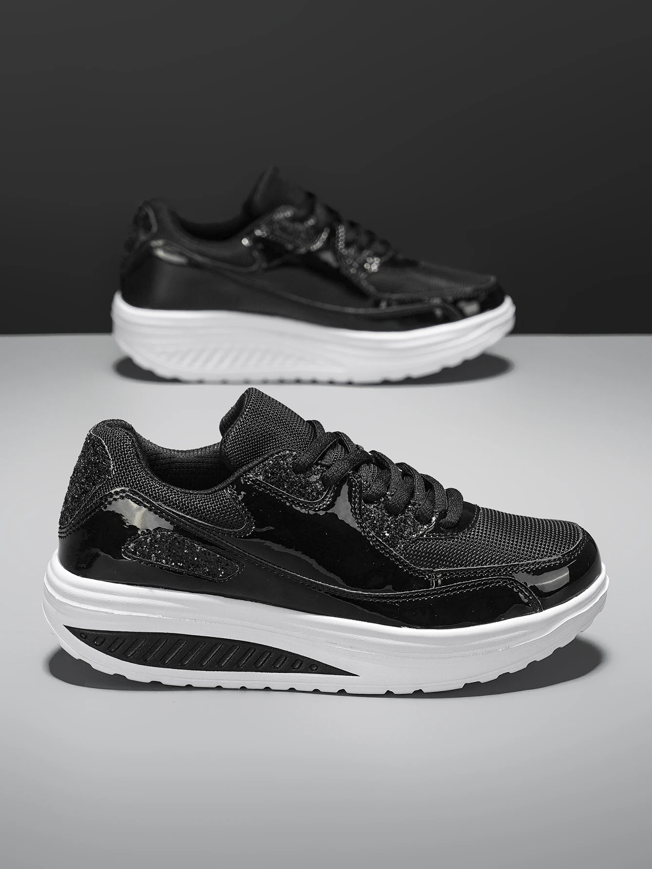 Damen-Outdoor-Wanderschuhe und Laufschuhe in großen Größen, bequeme, vielseitige und modische Sportschuhe für Paare zum Training – Detail 6