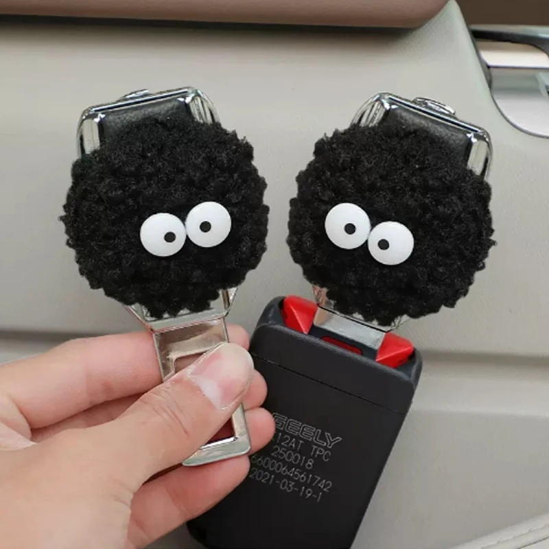 Trendy seat belt extension 2 pack cute plush coal ball seat belt extender Aluminum alloy seat belt stopper metal seat belt clip