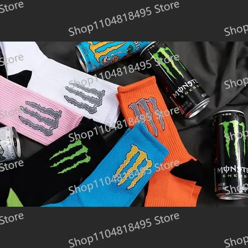 خريف وشتاء 2025 أنماط جديدة Monster Energy جوارب رياضية جديدة للرجال والنساء سوار رياضي Monster Energy