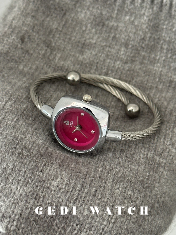

Watch for women 2025 new small square watch simple bracelet style student high-end ladies watch gift gift for women