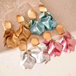 Vintage Petal Earrings for Women Fashion Acrylic Colorful Flower Dangle Earrings Female Party Wedding Statement Ear Jewelry