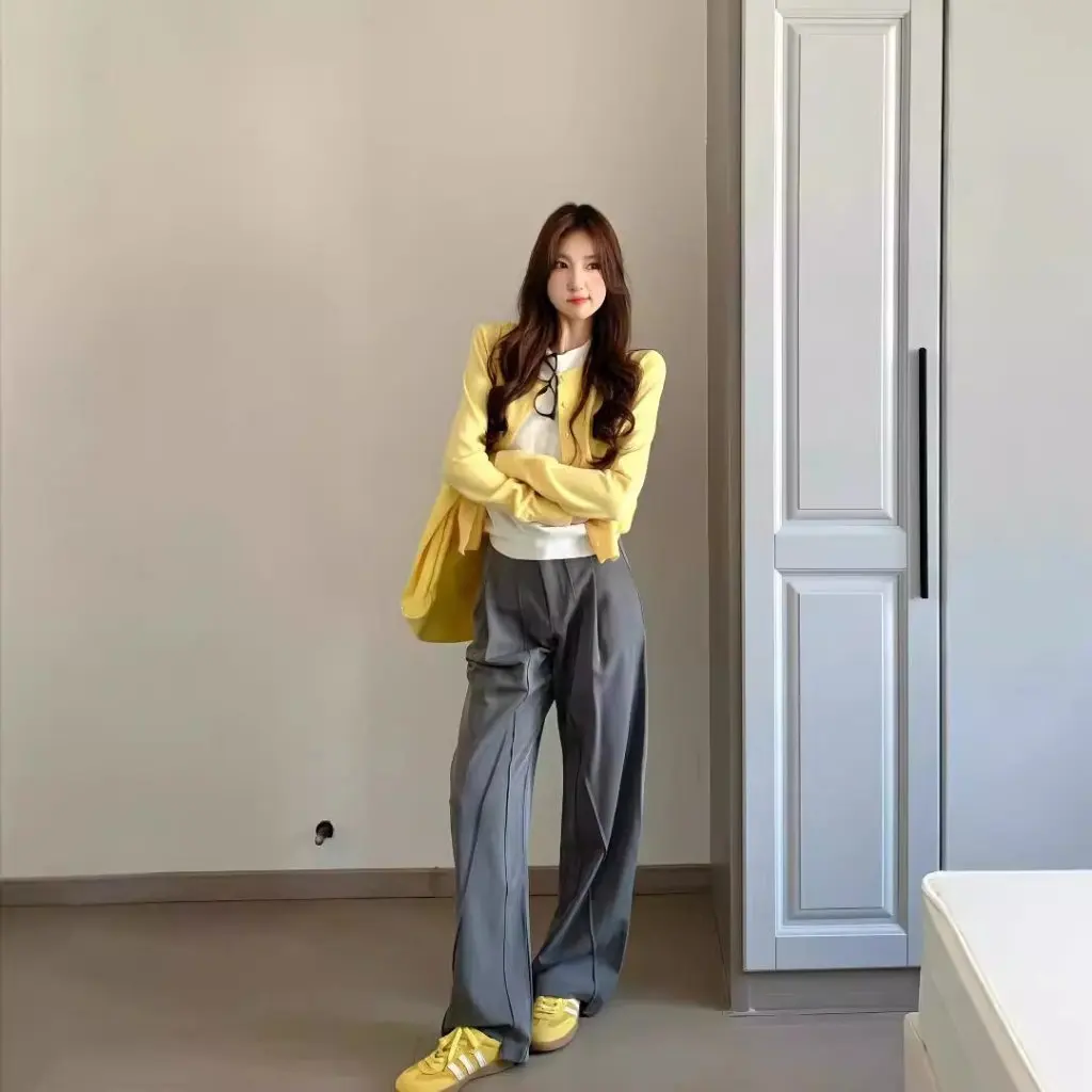 

Women's Knitted Cardigan Sweater Coat Soft Waxy Korean Style Spring Autumn Fake Two-Piece Lazy Top for Early Autumn Wear
