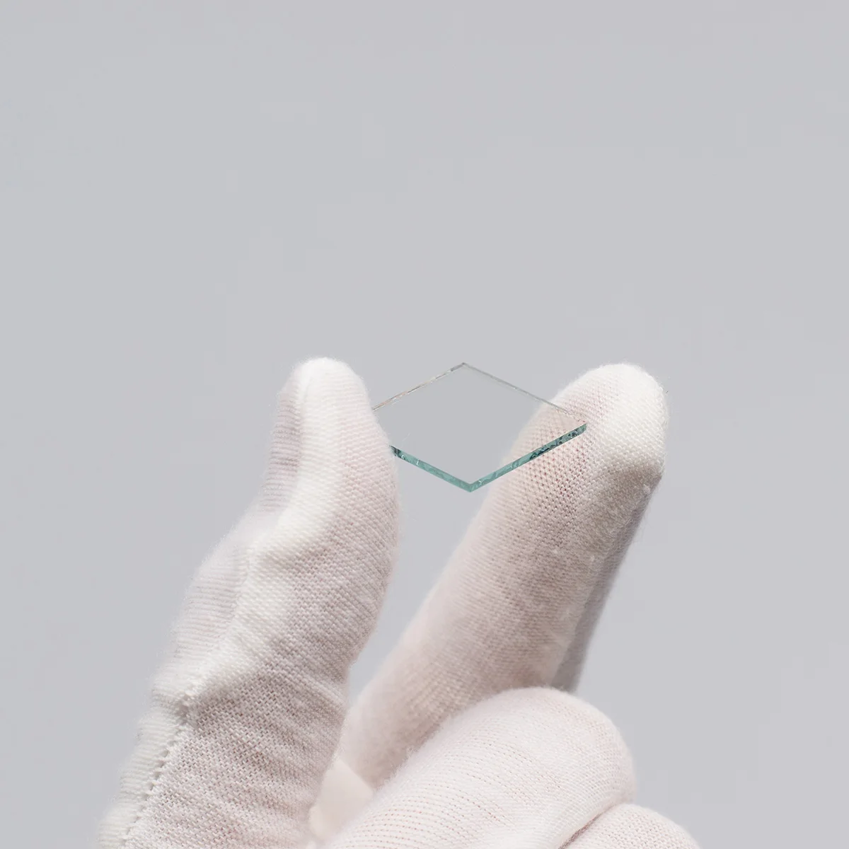 

50pcs 14 ohms 20*20*1.6mm FTO conductive glass Lab Transparent Conductive Fluorine Doped Tin Oxide (FTO) Coated Glass