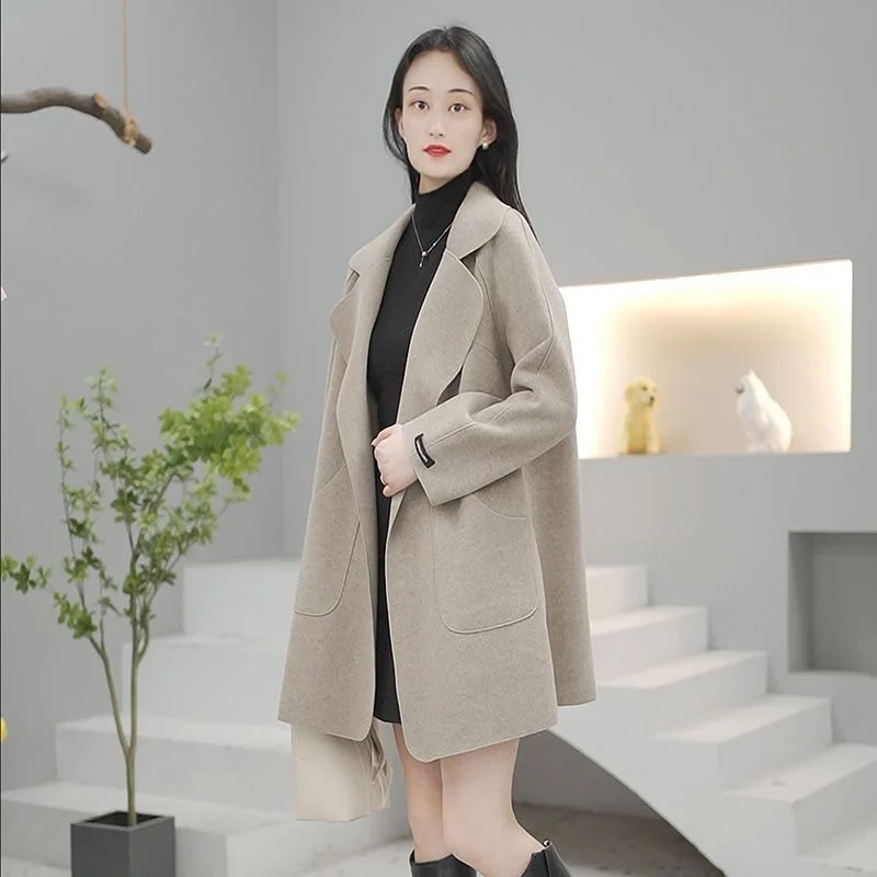 Trend Luxury Design-Forward Wool Coat Women's Trench Coat Belt Pockets Spring Autumn Tweed Jacket New Womens Fur Coat Solid