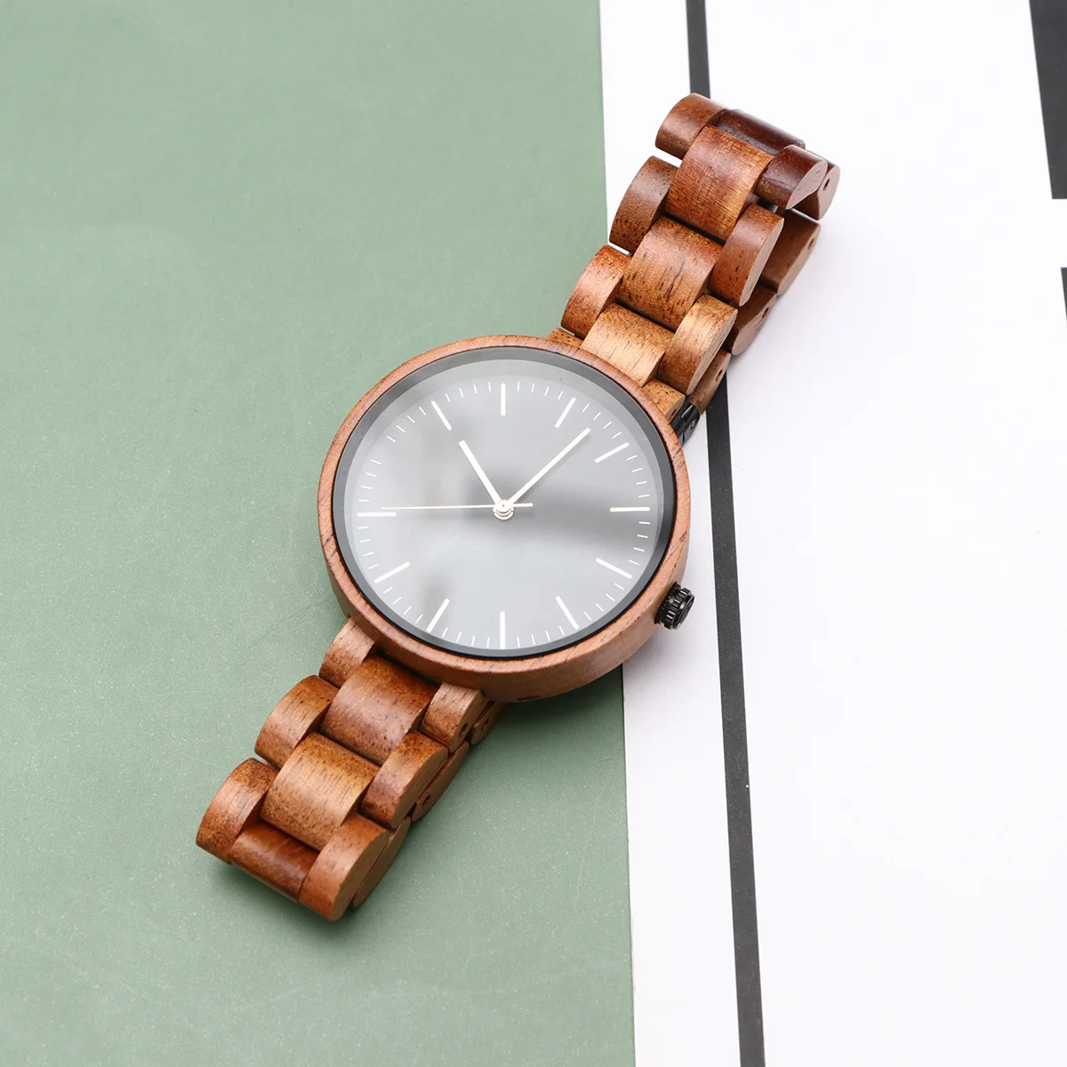 1 Uds. Reloj de madera para mujer, reloj de pulsera elegante y ligero Vintage, correa delgada, regalo de cumpleaños, reloj de pulsera de madera