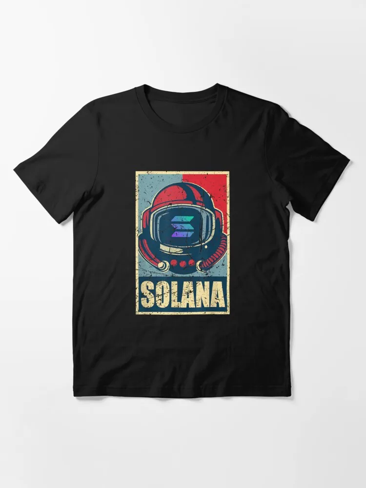 Solana Shirt Solana Coin Astronaut Moon Cryptocurrency T-Shirt Essential T-Shirt