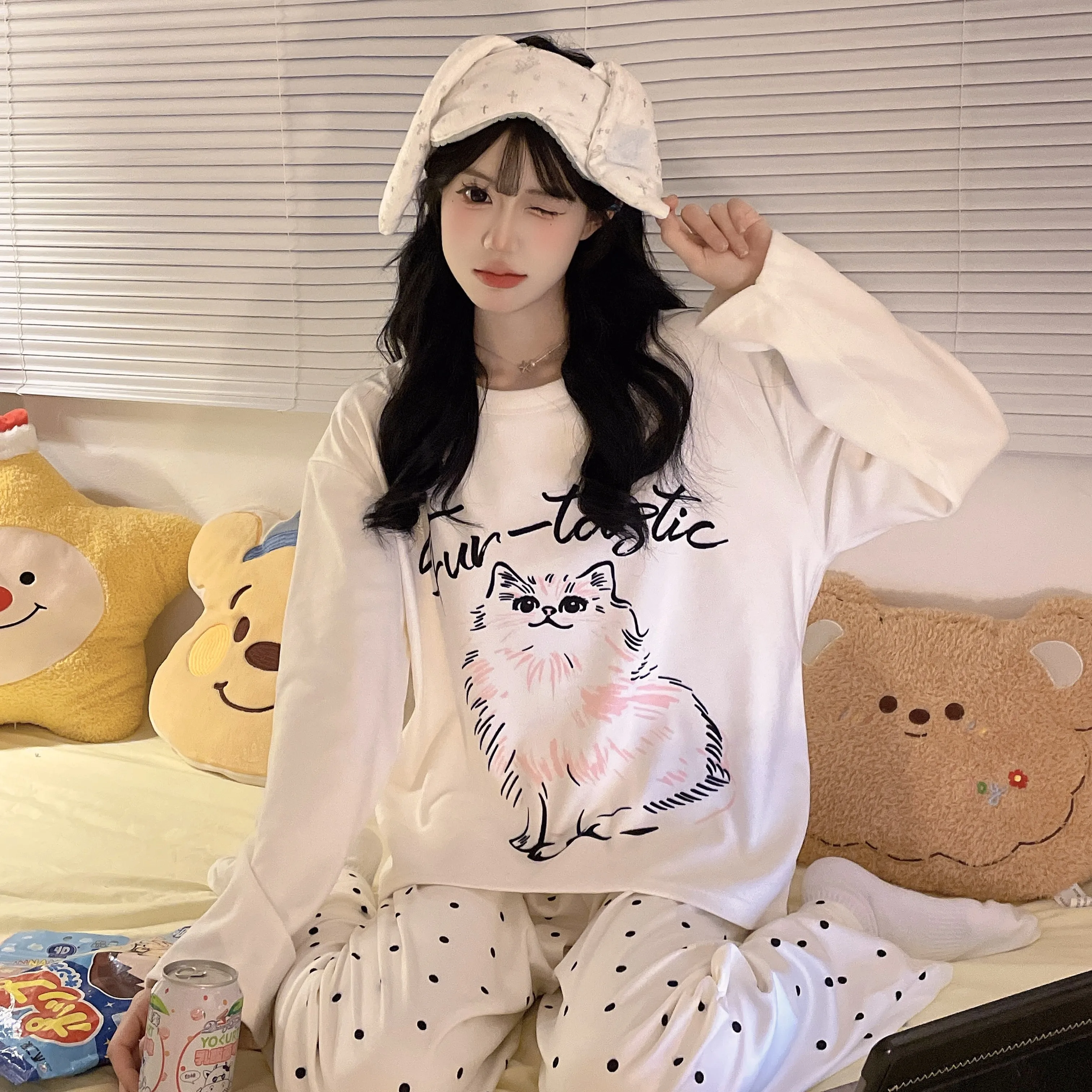 

Pajama Bamboo Sets Women Polyester Blend Aesthetic Abstract Print Exceptional Durability Pill Resistant Button Front Long Sleeve