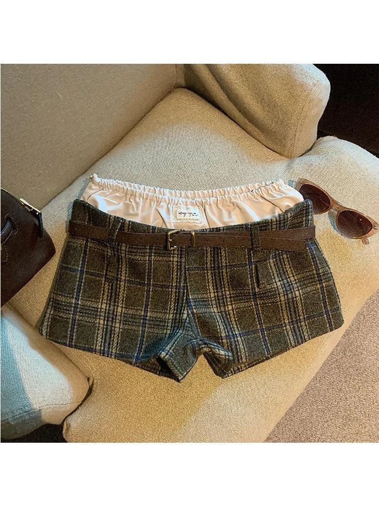 Women Goblin Core Y2k Gyaru Patchwork Plaid Shorts Low Waist Shorts 2000s Kpop Woolen Hot Pants Harajuku Shoujo Streetwear Gyaru