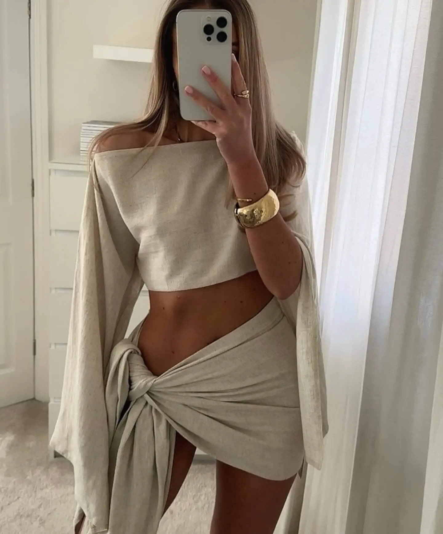 Women\'s Two-piece Solid Color One Shoulder Long Sleeved Tied Short Skirt Beach Vacation Sunscreen Breathable Set 2024