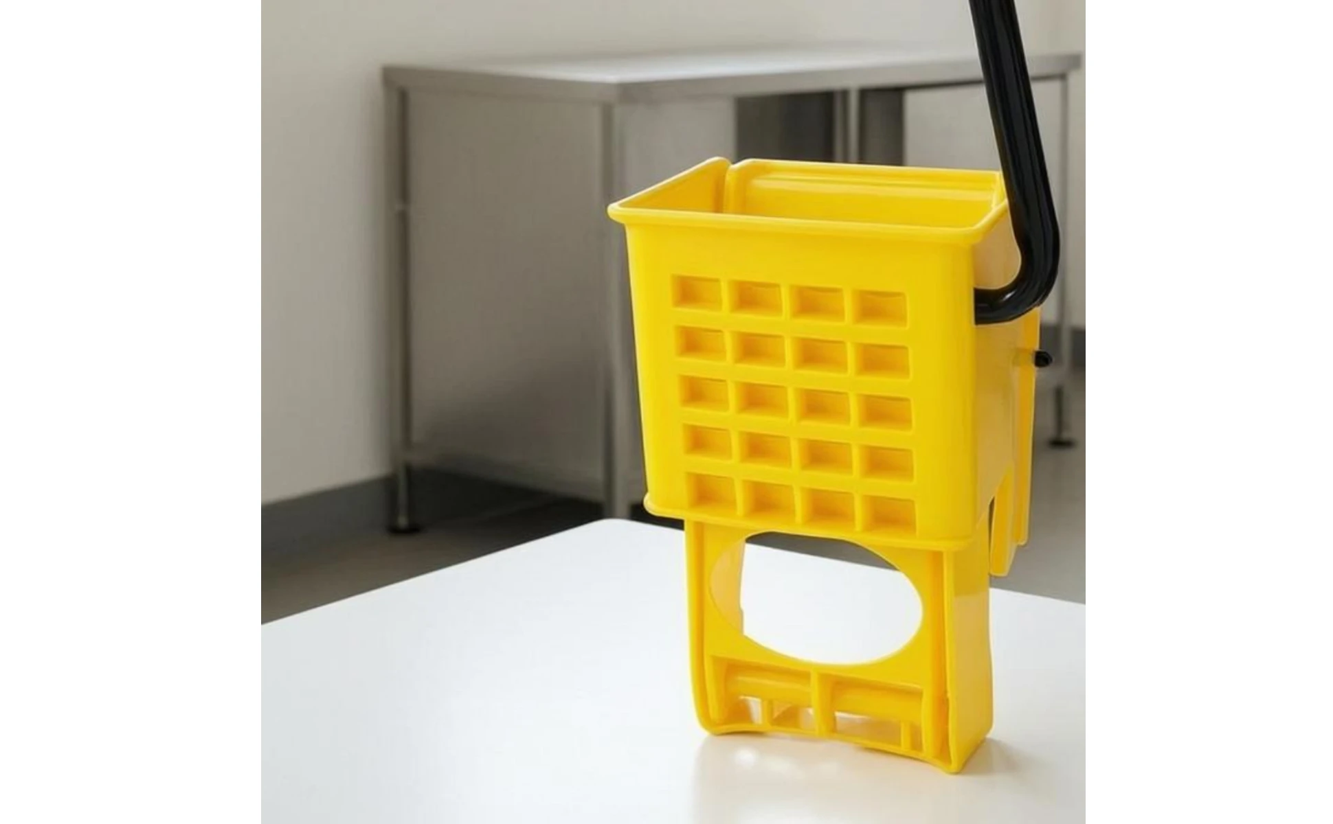 Hand-Press Mop Wringer Head Plastic and Metal Mop Wringer Head Cleaning Equipment Blue Grip Yellow