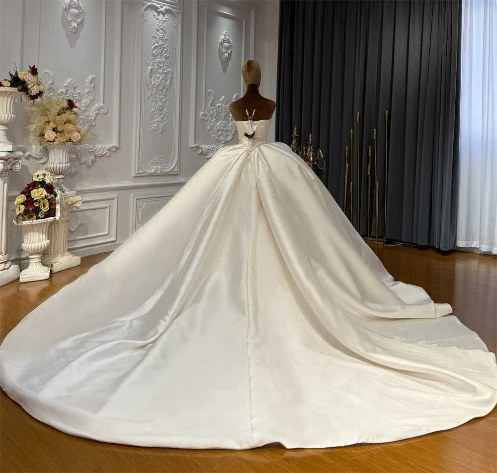 تخصيص NS5057 أماندا نوفيس فستان زفاف بسيط من الساتان مع قطار طويل 100 سم