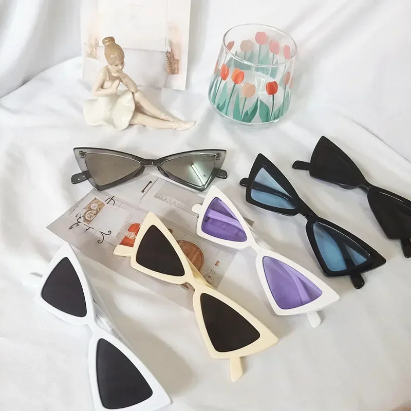 New Fashion Triangular Cat Eye Sunglasses Women Vintage Retro Small Glasses Light Luxury Design Eyewear Female Party Glasses