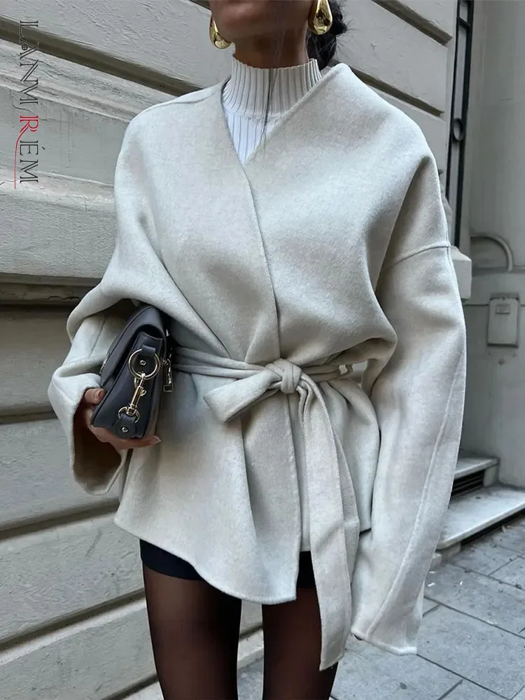 

[LANMREM] Elegant Wool Coats Women's V Neck Belt Gathered Waist Office Lady Fashion Fit Jackets Female 2025 Spring New 26C1463