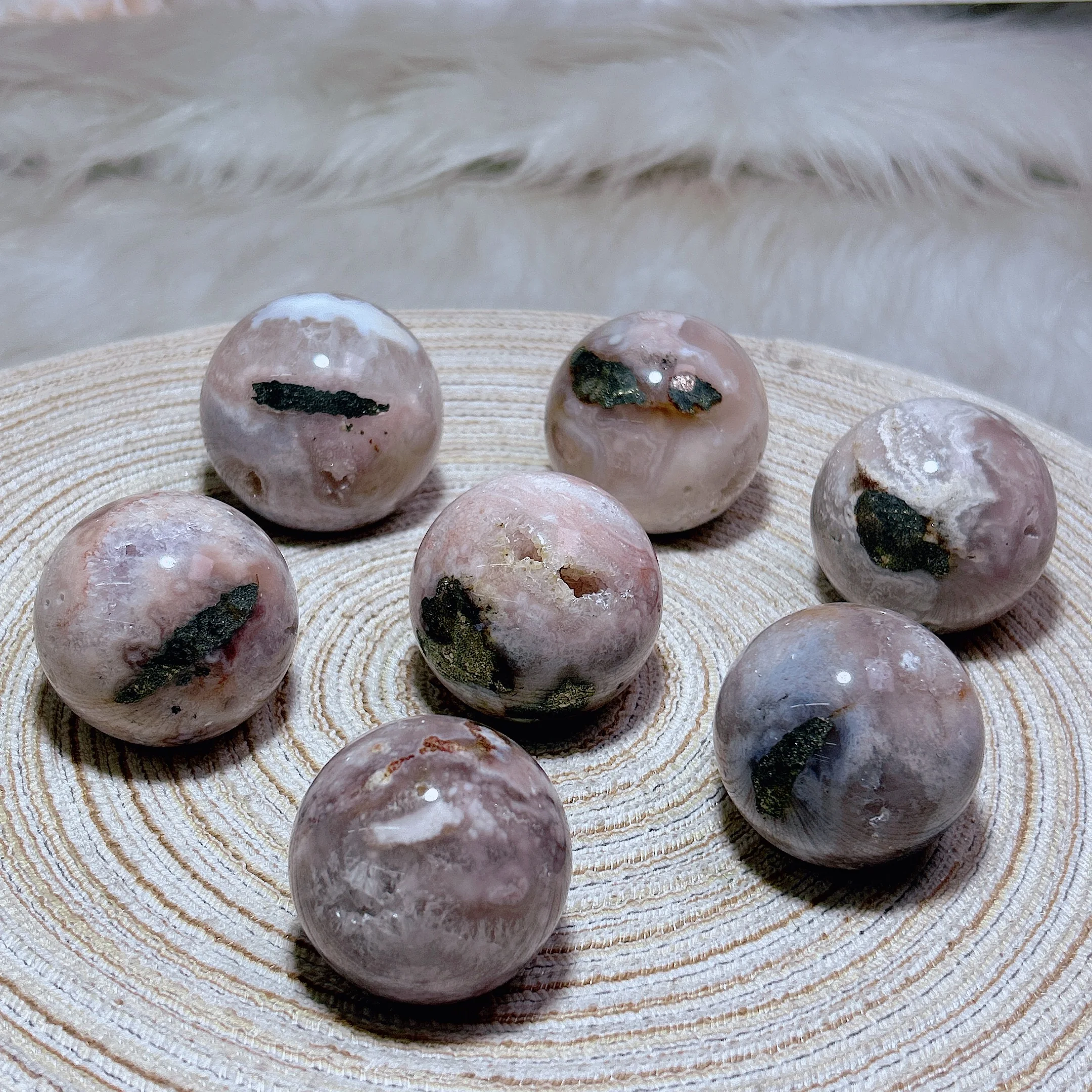 Natural Wholesale Crystals Pink Amethyst Flower Agate Pyrite Sphere Druzy Cluster Mediation Healing Home Decorations Room Decor