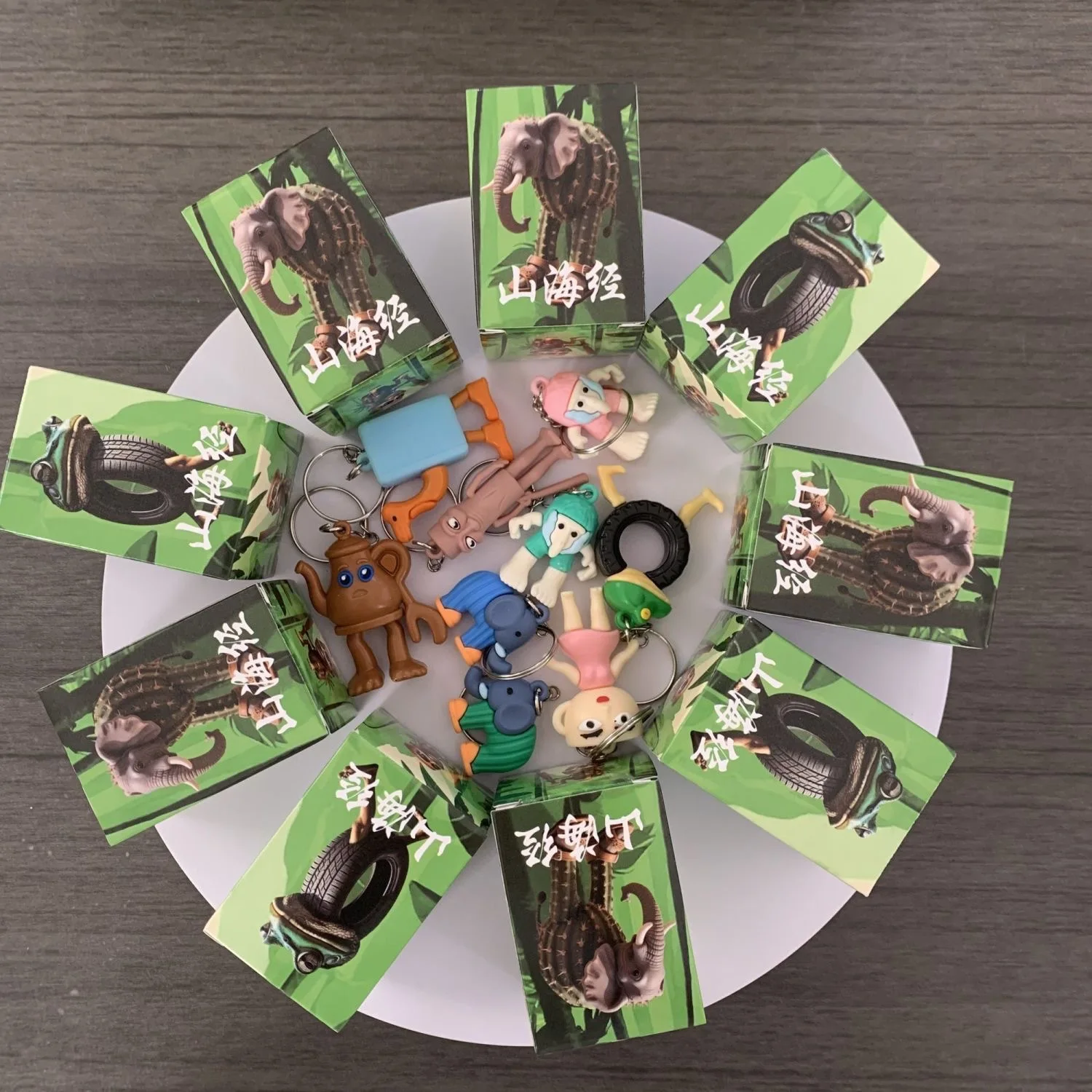 24PCS Italiano Brainrot Cieco Scatola Giocattolo Tung Sahur Portachiavi Tralalero Tralala Bombardiro Crocodilo Shimpanzini Bananini Modello Regali