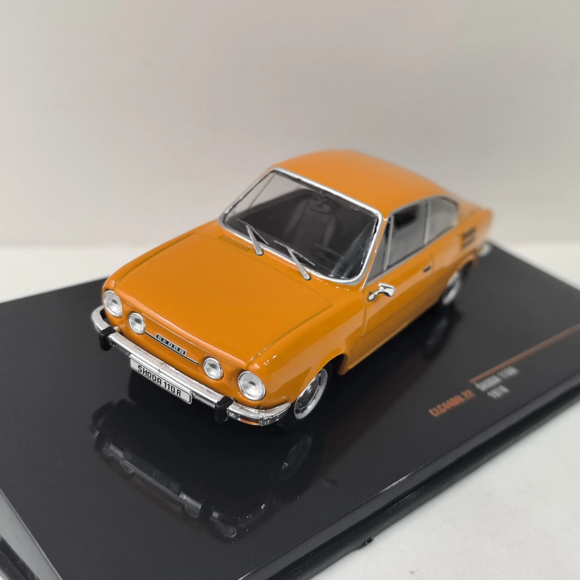 

Diecast IXO 1/43 Scale SKODA 110R 1978 Skoda Alloy Car Model Collectible Toy Gift Souvenir Display Ornament