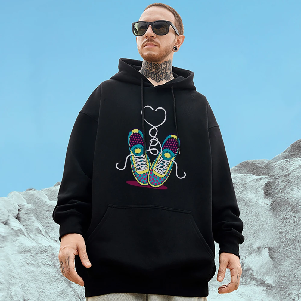 

Свитшот мужской в горошек с надписью Love Shoes