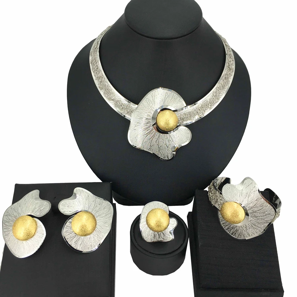 Fashion Dubai Gold-Plated Jewelry Set Simple Style African Necklace All Copper Material Hollow Surround Jewelry FHK15529