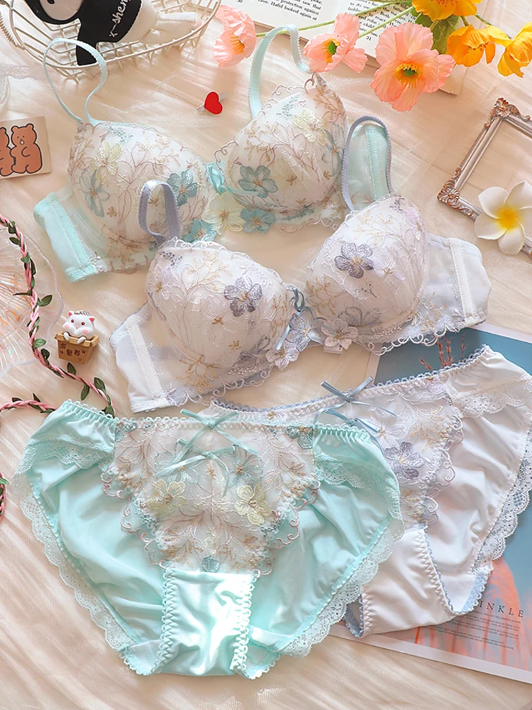 Beauty Japanese bras with breifs suit women water-soluble flower lace lingerie round breast bra set with steel ring underwear