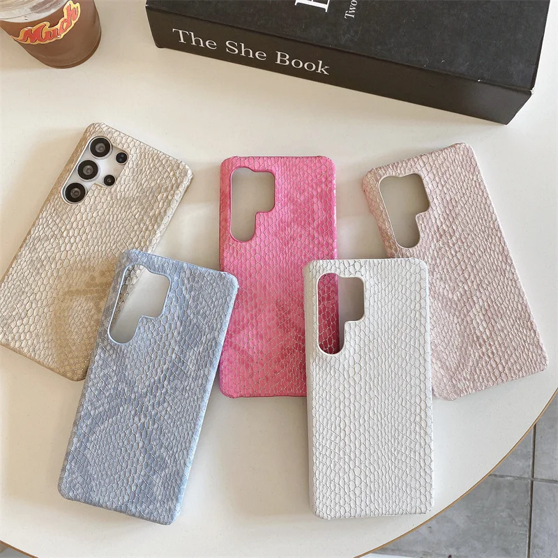 

New Luxury Golden Snake Leather silicone Phone Case for Samsung S25 S24 S23 S22 S21 S20 Ultra Plus FE Note 10 20 Ultra Cover﻿﻿