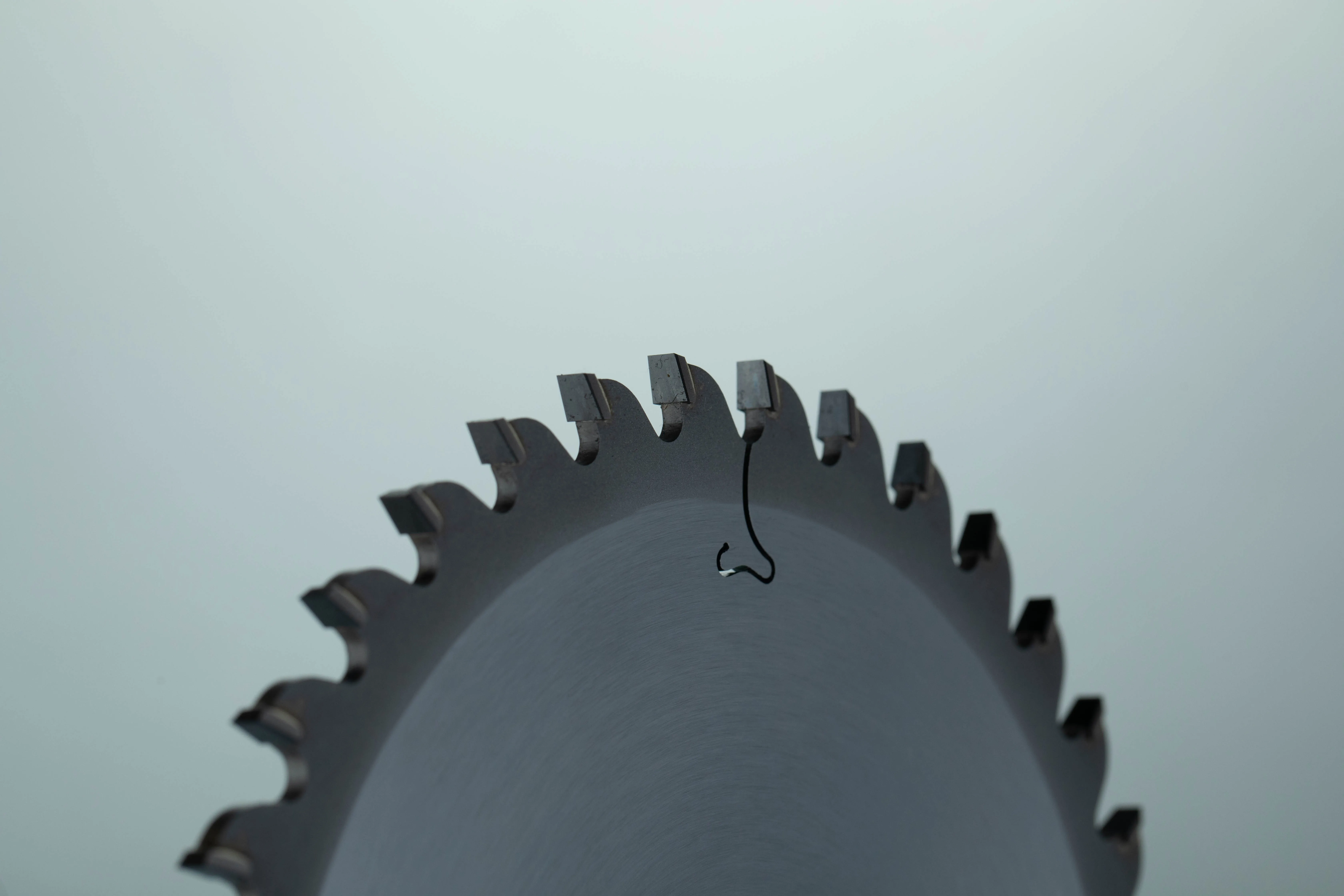 Yingke 450mm 120T High Frequency Welded Industrial Carbide Diamond Blade Scoring Saw Cutting Aluminum OEM Customized Support