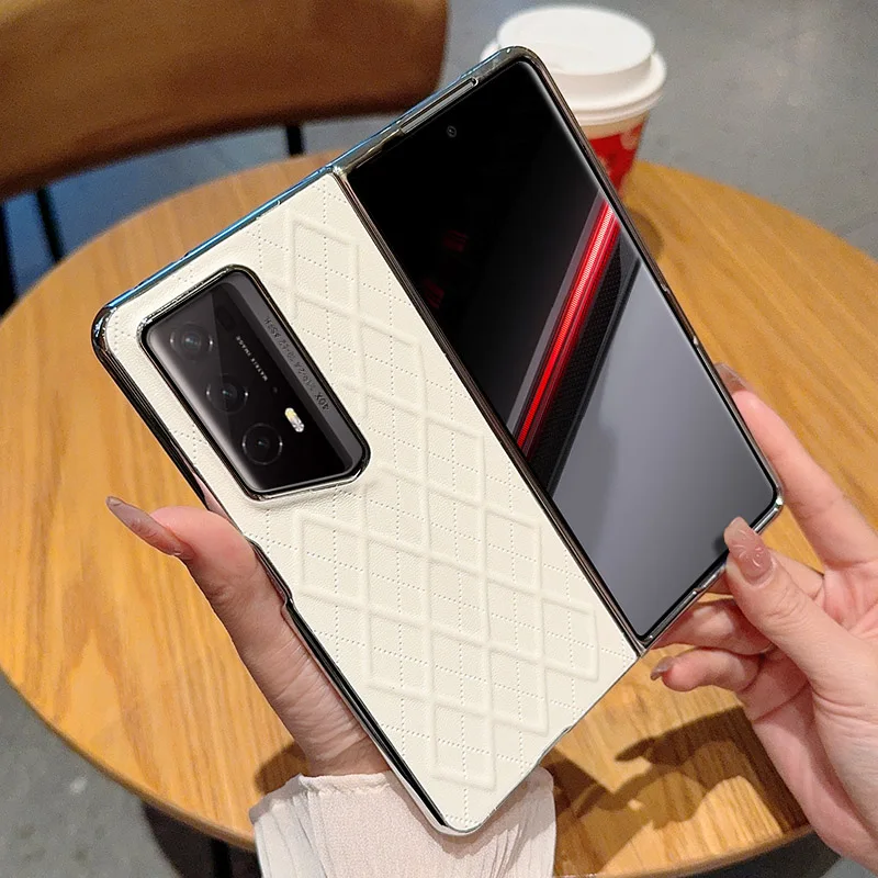 

For Honor Magic V2 or V2 RSR Leather Foldable Case Cubical Diamond Grid Pattern Raised Camera Lens Protection Plating Case Cover