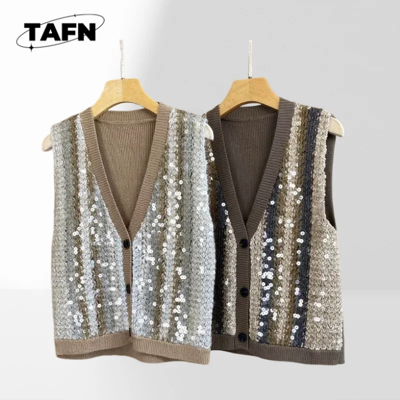 

Sleek and Stylish Puffer Vest Jacket for Active Lifestyles Sleek & Versatile Winter Vest Jacket for Women's Fashion AJ1824