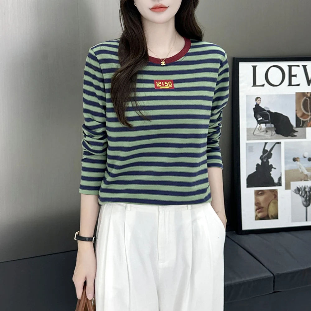 

Green striped long sleeved t-shirt for women in spring and autumn, new high-end fashion plus plus size round neck casual top