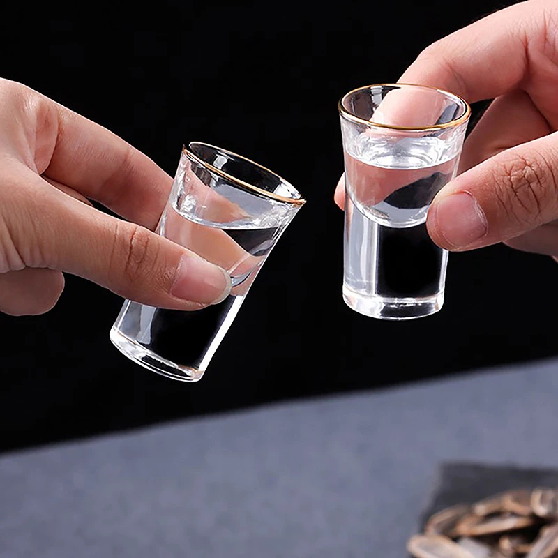 Luxury Crystal Glass Vodka Glass Sake Shochu Glass Bar Liqueur Double Bottom Gold Foil Glass Tea Cup High-end Gifts Hard Liquor