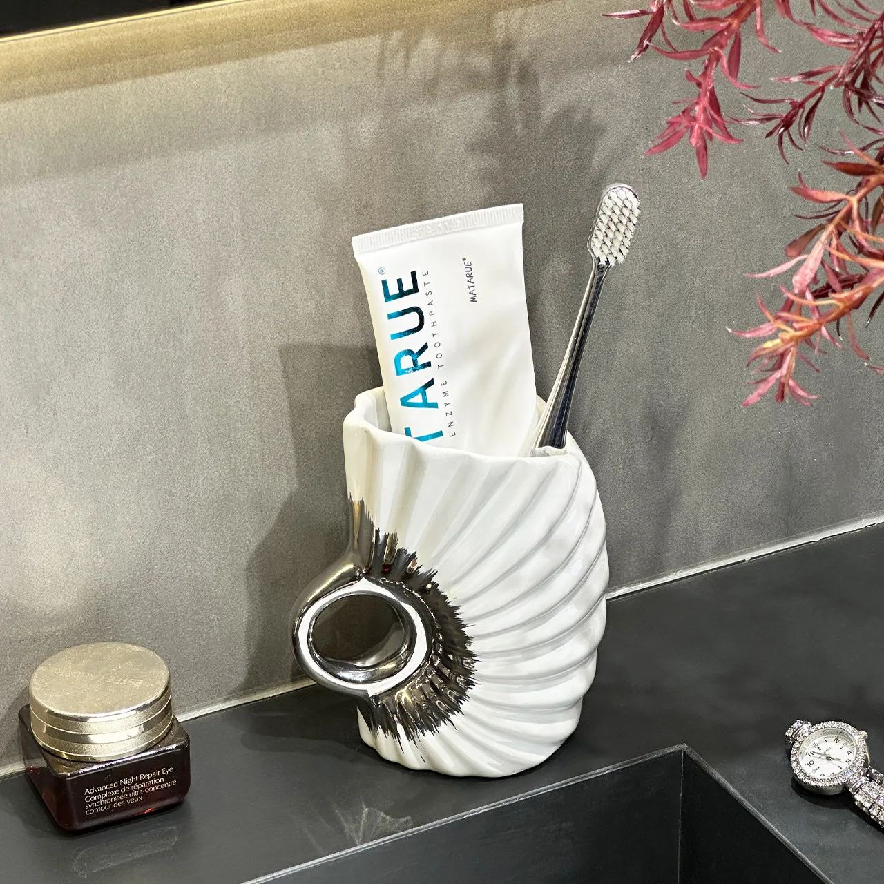 Creative Electroplated Shell Ceramic Rinse Cup Lotion Bottle Hotel Bathroom Accessories Couple Toothbrush Cup Dental Utensils