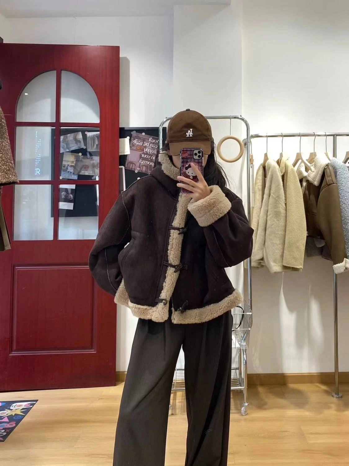 

Женская куртка из овечьей шерсти 2024: Новинка осенне-зимнего сезона в корейском стиле, премиум-класс, из овечьего бархата, очень милая, маленький размер