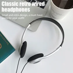 Słuchawki muzyczne Mp3 Moda Retro Przenośne przewodowe małe słuchawki sportowe rekwizyty fotograficzne Zestaw słuchawkowy Walkman