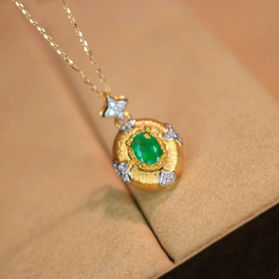 Italian woven gold carving process simulation emerald pendant cloth qi lati pigeon blood red diamond star necklace wholesale