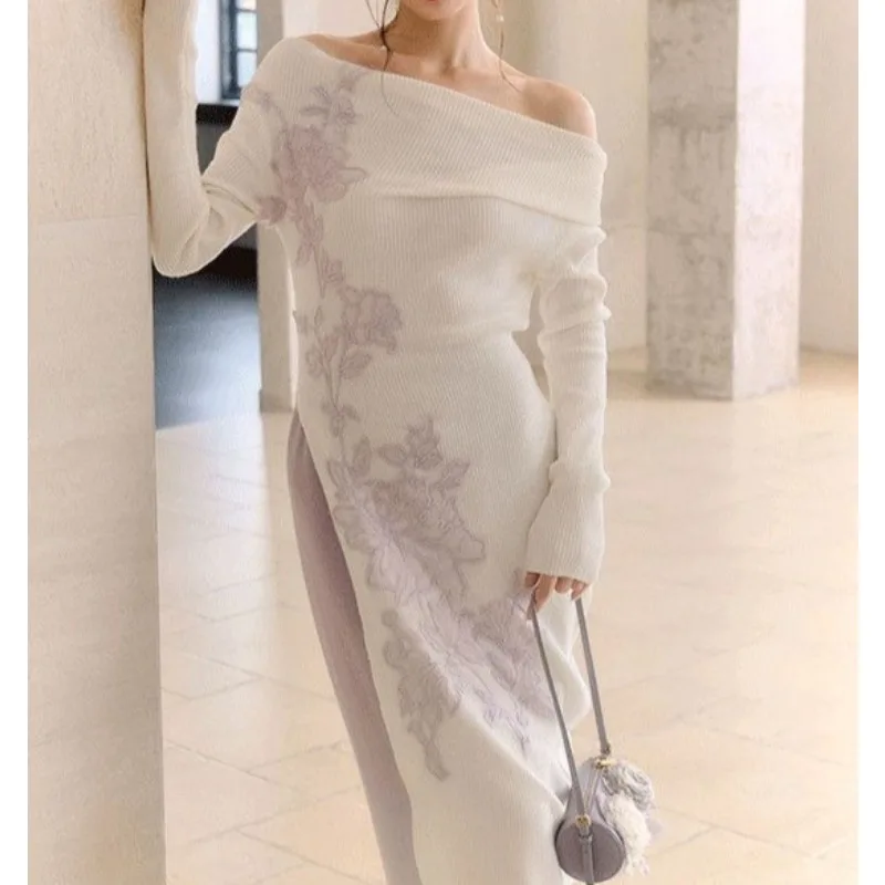 

Lace Embroidered Applique Slanted Shoulder Knitted Dress Gradual Change Skirt