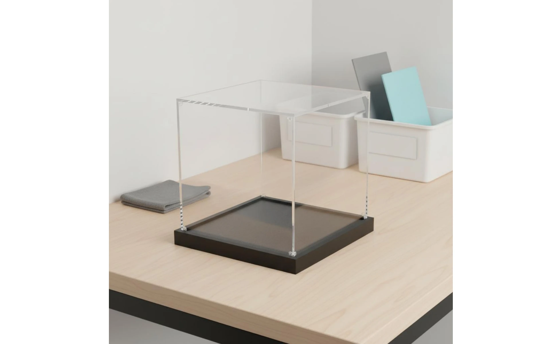 Acrylic Display Box Sturdy Construction Transparent Dustproof Cover Figurine Display Stand Stackable Design Household Storage Acrylic Display Box Sturdy Construction Transparent Dustproof Cover Figurine Display Stand Stackable Design Household Storage