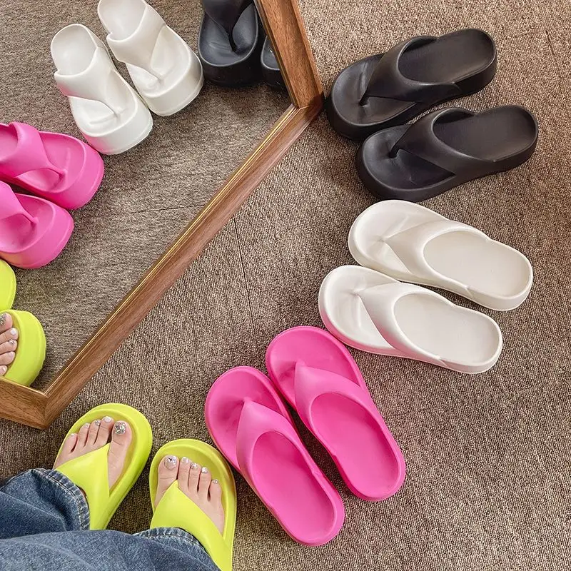 New Thick Flip-flops Women Fashion Platform Sandals Outdoor Women Beach Slipper Home Comfort Women's Summer Sandals 2024
