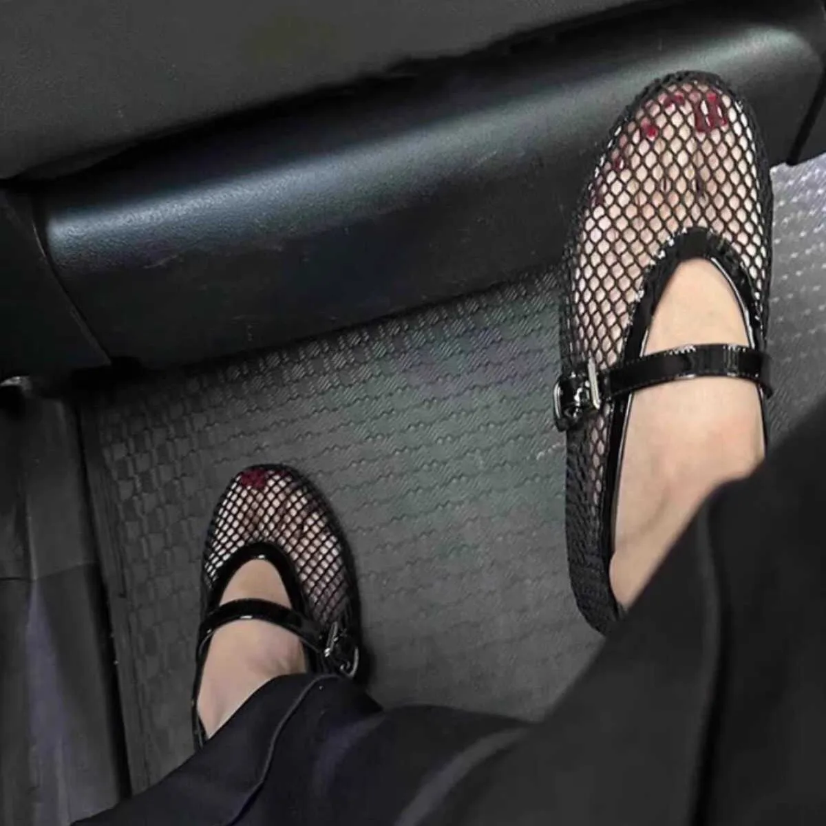 Mesh Black Ballet Shoes Female 2026 Summer New Flat Hollow Mesh Breathable Buckle Strap Single Shoes Fishnet Shoes Woman Sandals