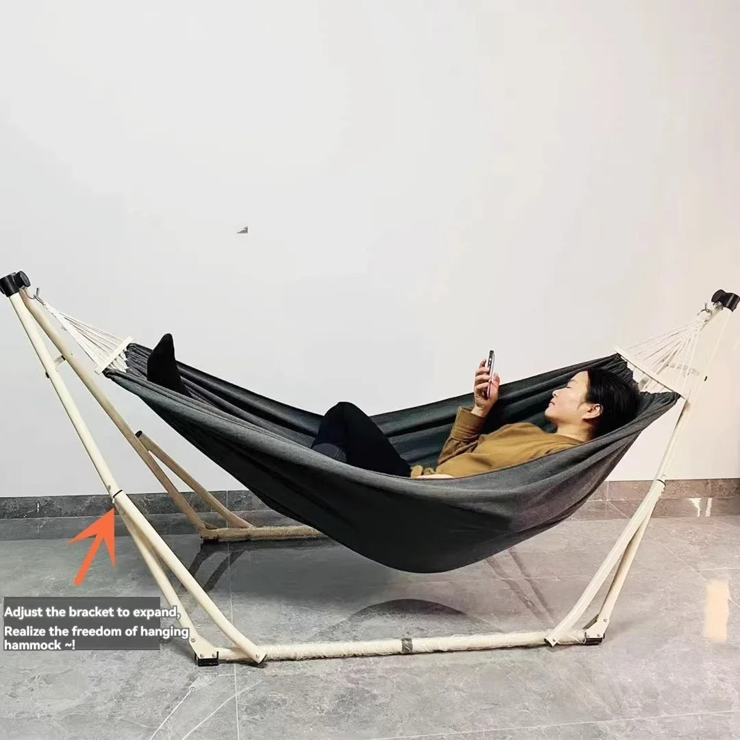

Anti-tip portable children's swing, foldable freestanding swing frame hammock chair, suitable for outdoor and indoor use.