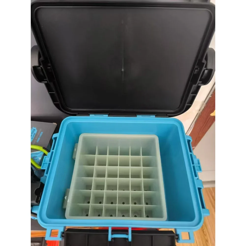

Bait Storage Box Fishing Lure Box Compact Size Easy Access At Night Lightweight Design PP Material Construction