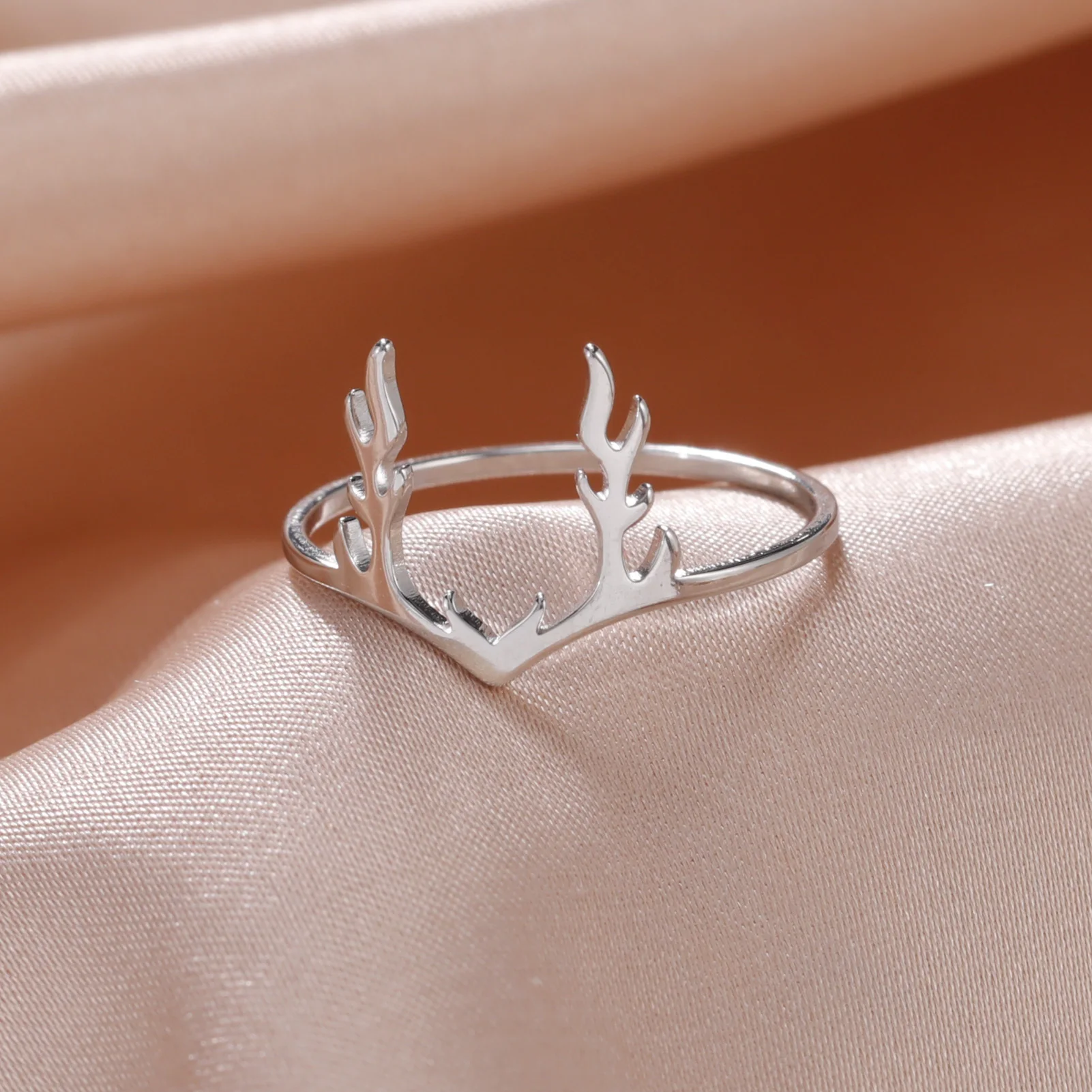 Skyrim Elk Antlers Ring Women's Stainless Steel Deer Horn Finger Rings 2024 New Fashion Christmas Band Jewelry Gift Wholesale