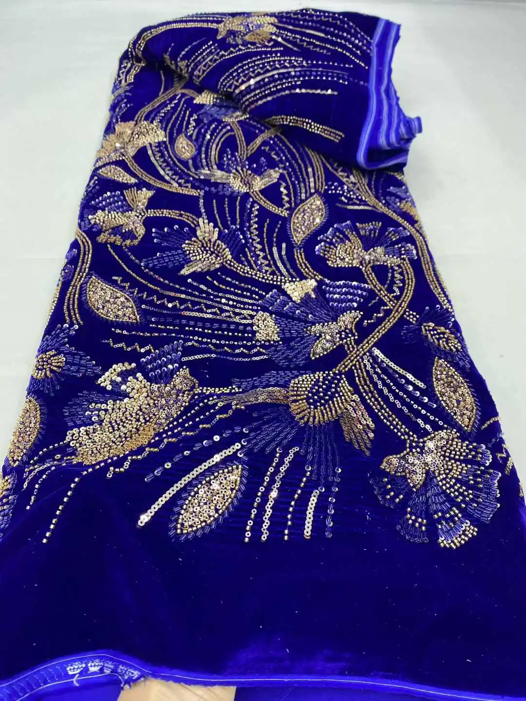 

Nigerian Luxury Sequins Velvet Lace Fabric 2026 High Quality Beads African Lace Fabric French For Women Wedding Party Dresses
