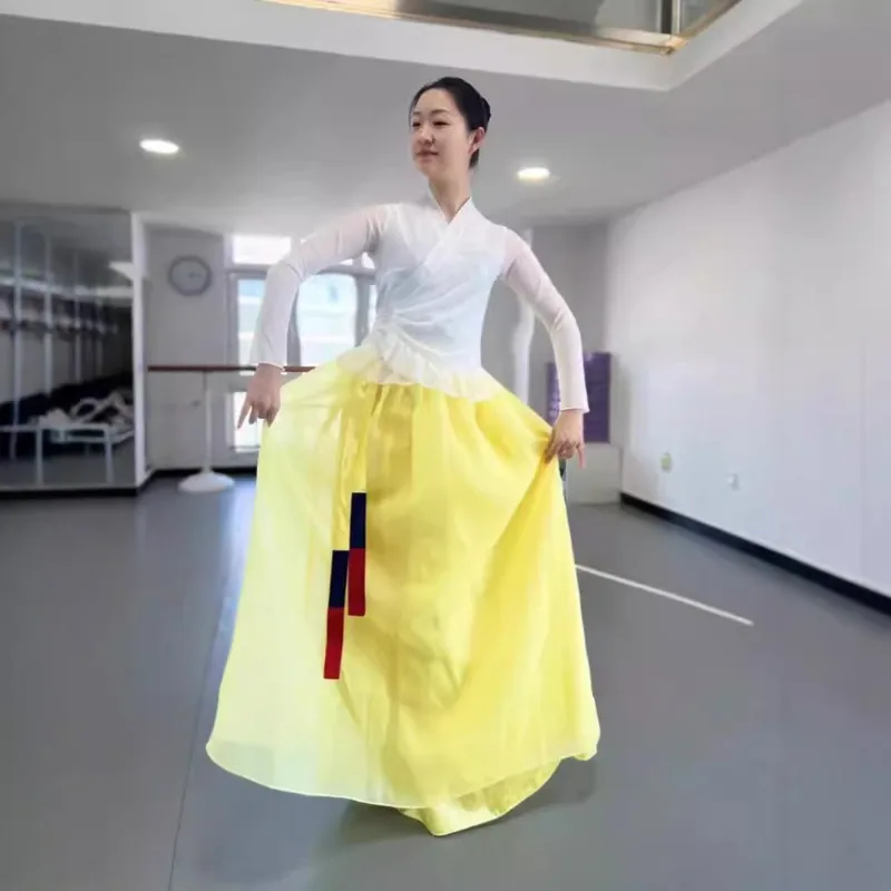 Korean Dance Clothes, Women's Practice Clothes, Tops, Swinging Skirts, Practice Art Exams, Performances, Ethnic Folk Skirts