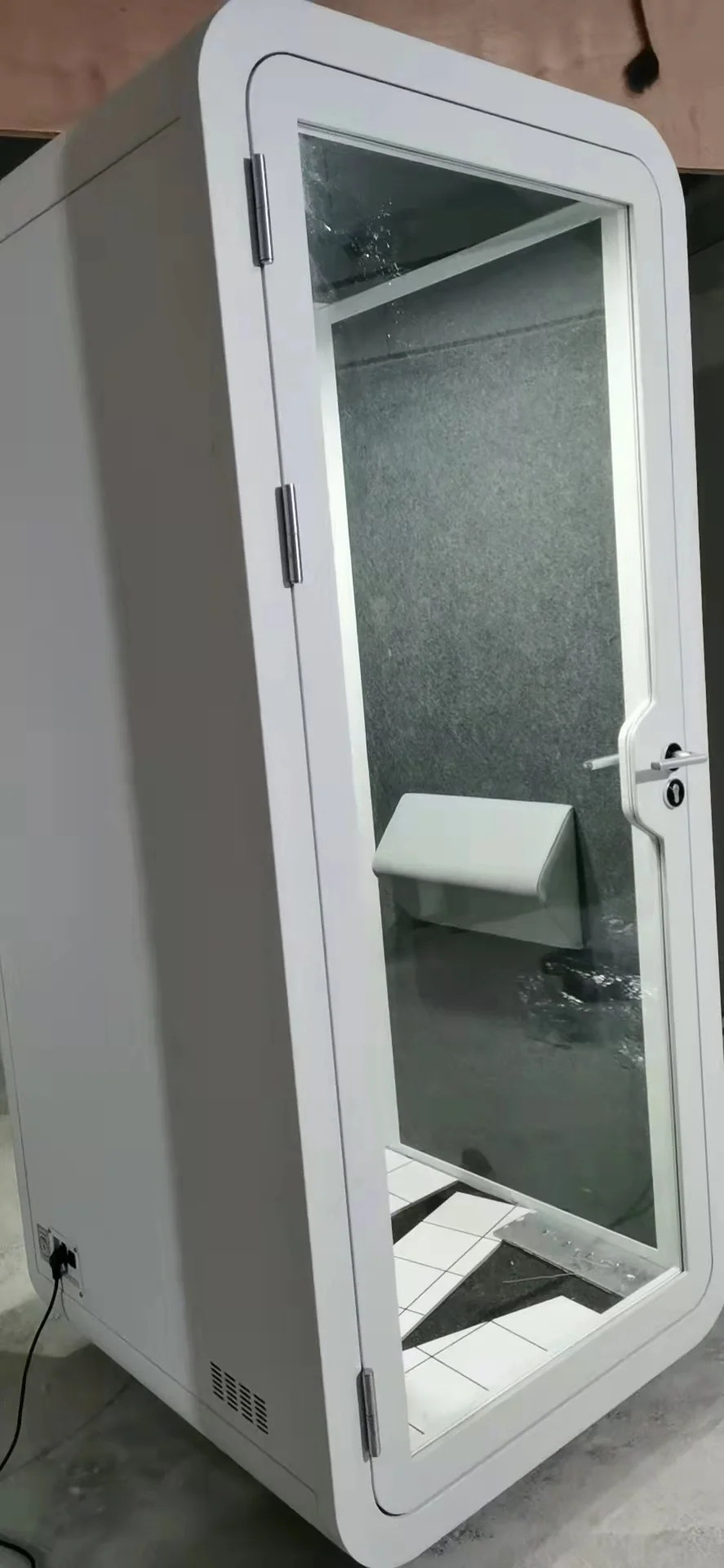 سهلة التركيب، كبسولات الغرف الصامتة، غرفة عازلة للصوت، تأجير كشك الصوت الصغير في لندن