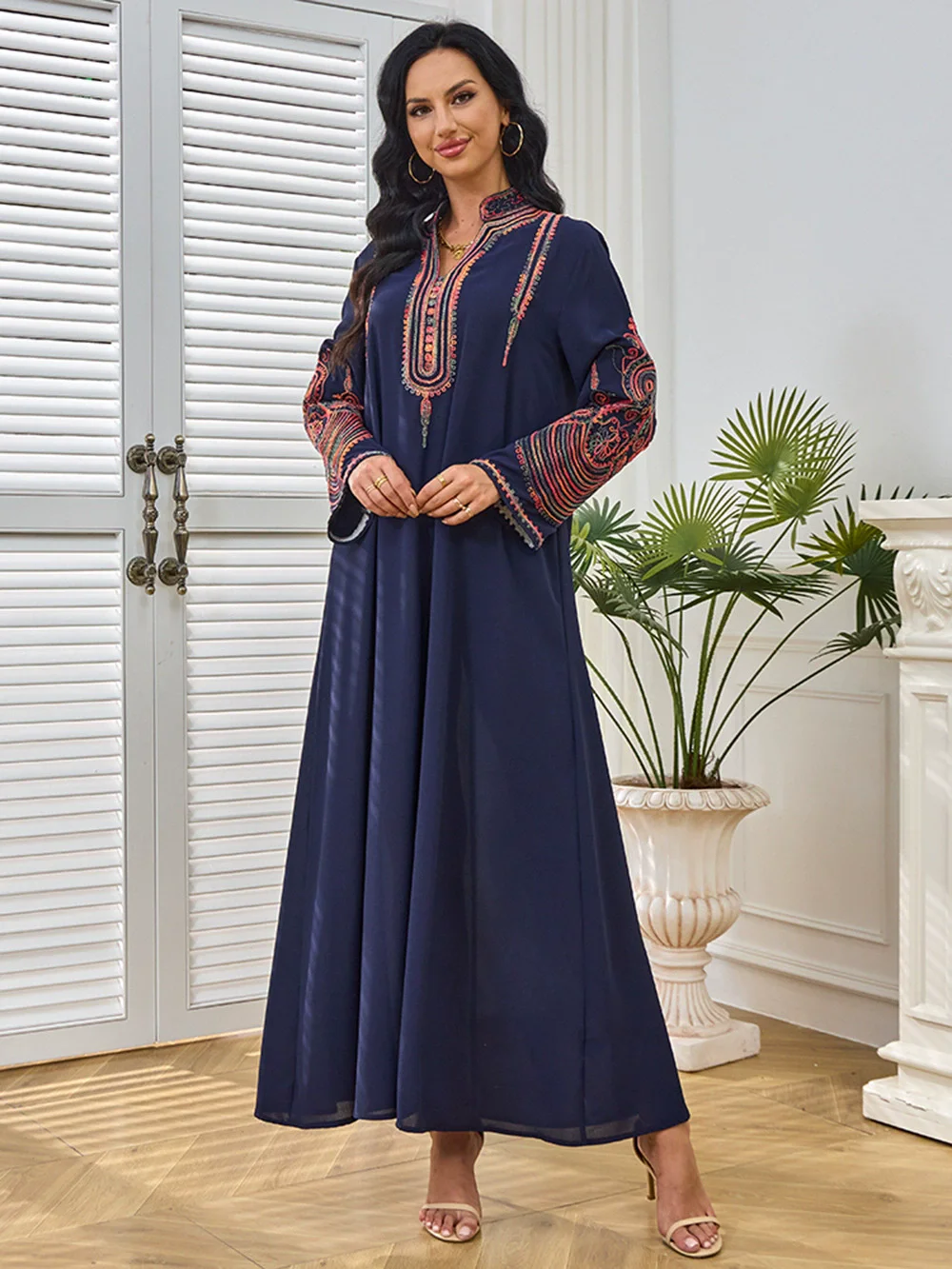 

Middle East Dubai Muslim Luxury Fashion New Women's Wear Dubai Tourism Party Dinner Dress Fashion Long Sleeve Dress